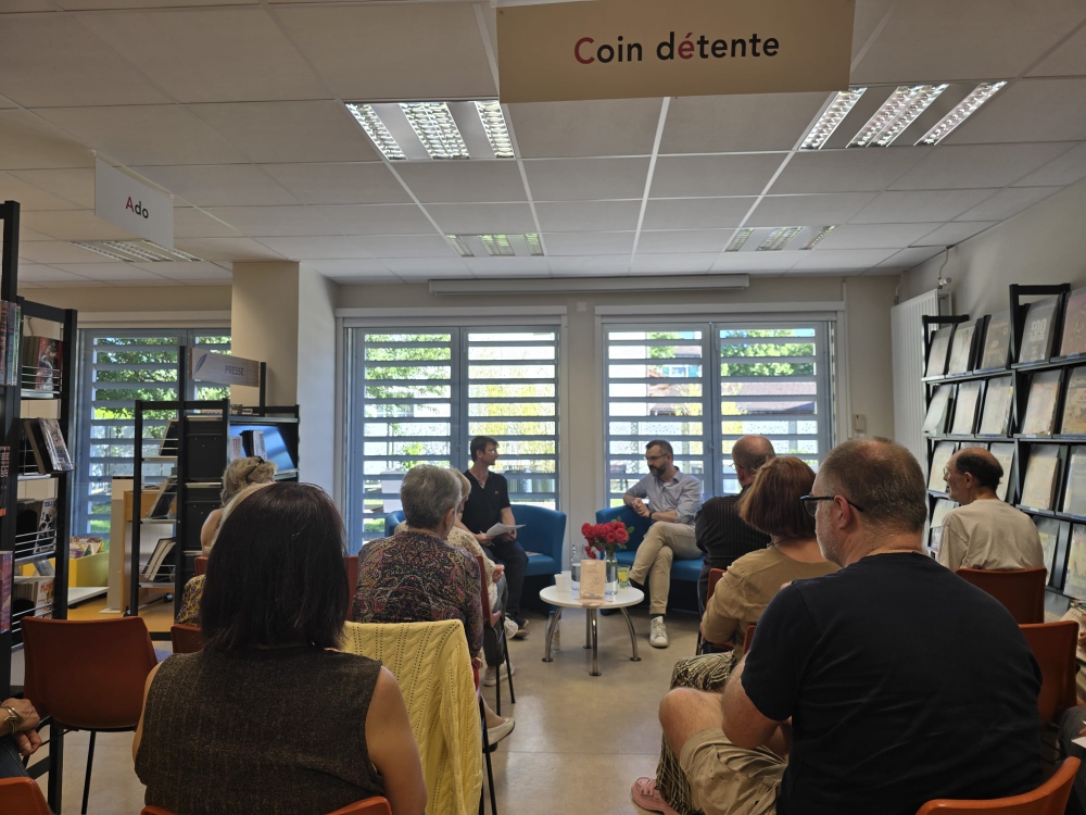 Retour sur la rencontre littéraire du 22 mai avec Étienne Kern IMG 20260522 WA0017 - Retour sur la rencontre littéraire du 22 mai avec Étienne Kern